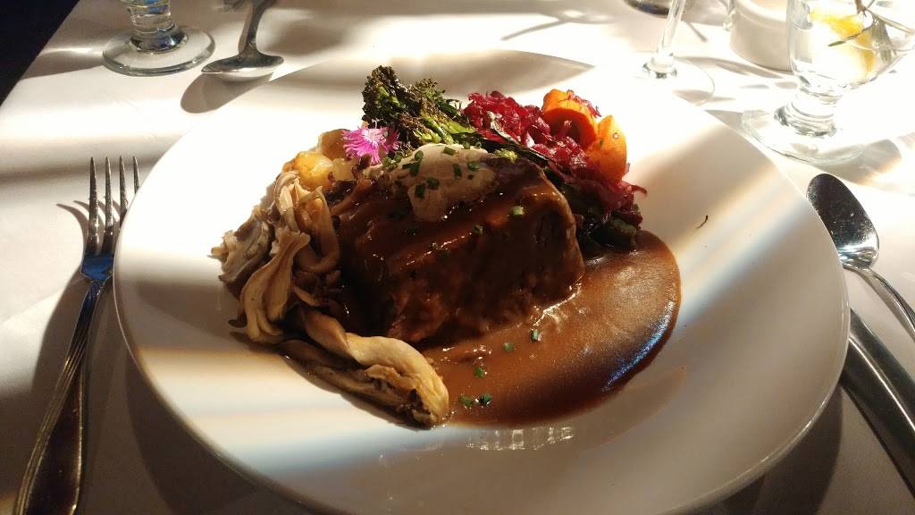 Beach Bistro | restaurant | 6600 Gulf Dr, Holmes Beach, FL 34217, USA | 9417786444 OR +1 941-778-6444