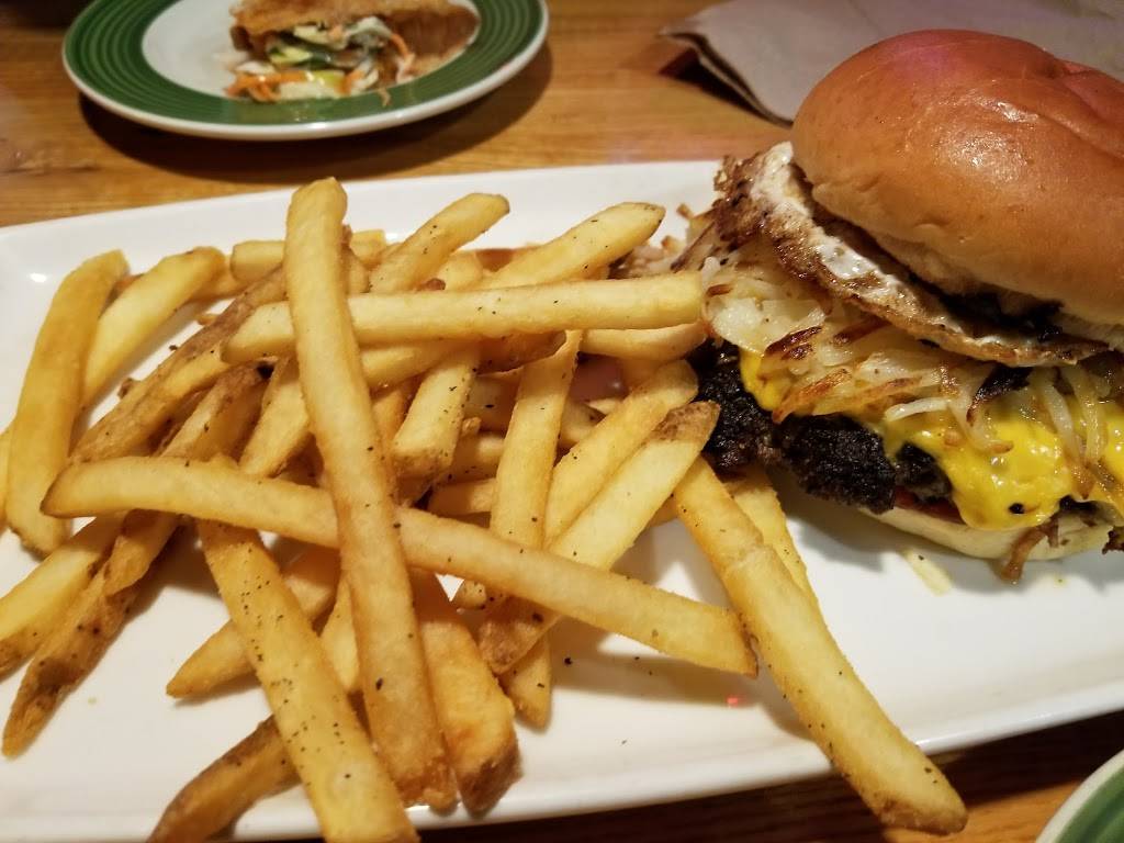 Applebees Grill + Bar | restaurant | 5070 Commercial St SE, Salem, OR 97306, USA | 5033641775 OR +1 503-364-1775