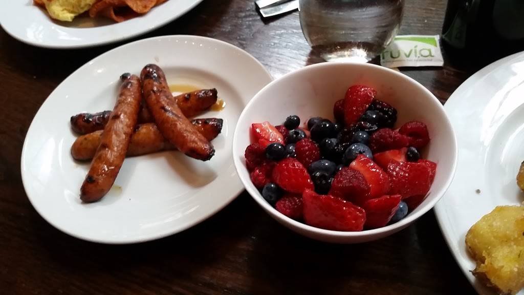 freestyle food+drink | restaurant | 660 N State St, Chicago, IL 60654, USA | 3122026050 OR +1 312-202-6050