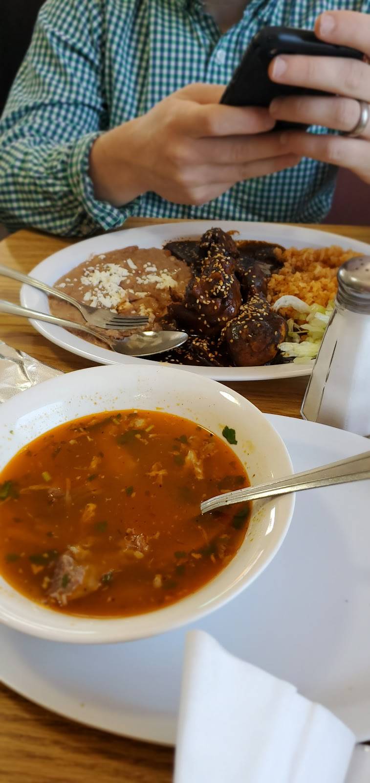 El Jacal Mexican Restaurant | restaurant | 2822 N 32nd St, Phoenix, AZ 85008, USA | 6023689051 OR +1 602-368-9051