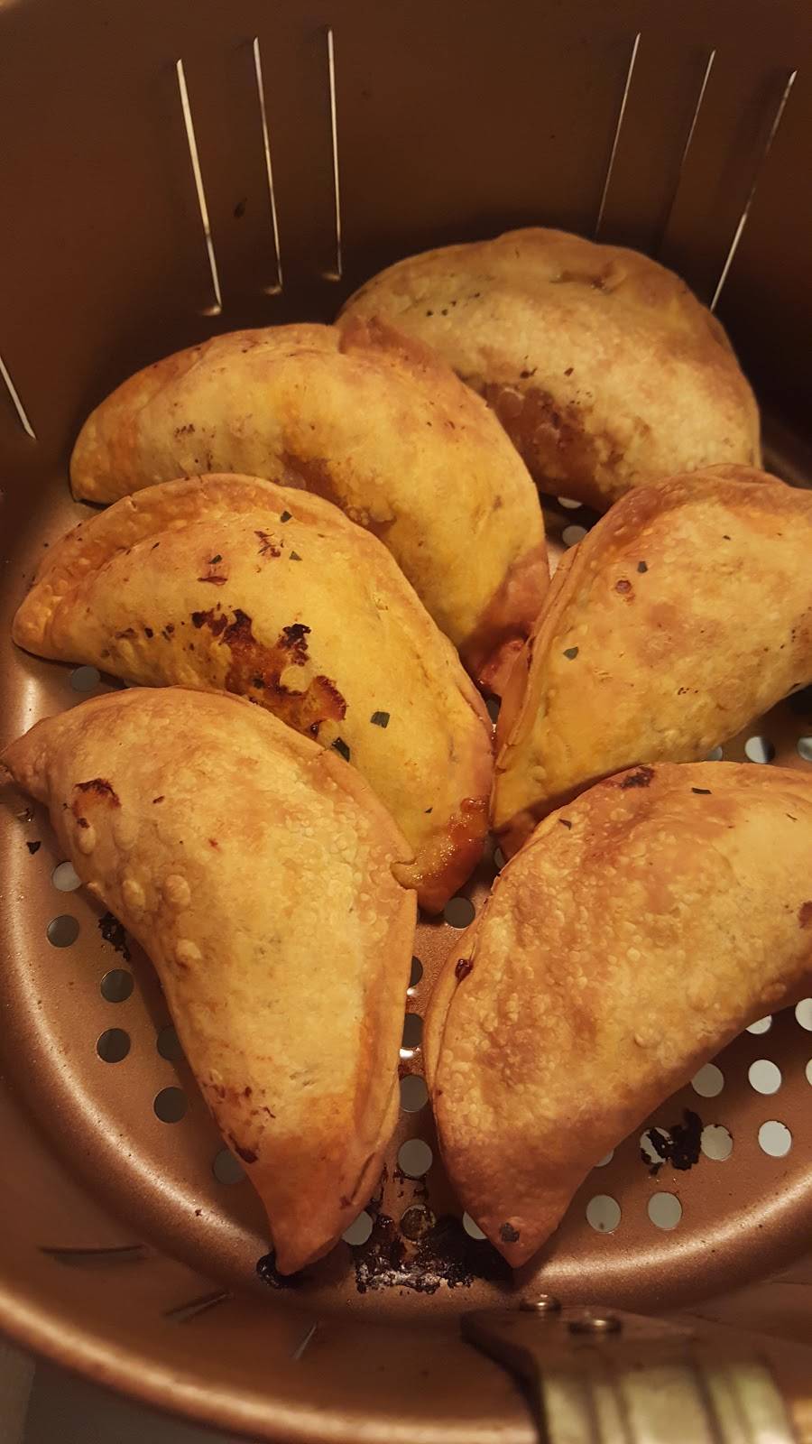 Kimpanadas | meal takeaway | 660a Washington Ave, Brooklyn, NY 11238, USA | 9174556477 OR +1 917-455-6477