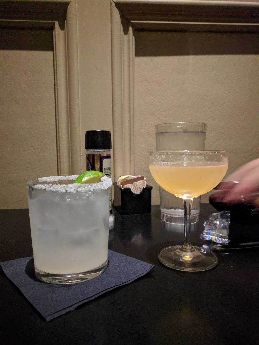 Malibu Grill | night club | 106 N Walnut St, Bloomington, IN 47404, USA | 8123324334 OR +1 812-332-4334