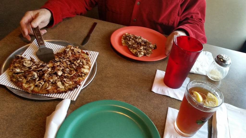 Thatsa Pizza | meal delivery | 3860 N Long Lake Rd, Traverse City, MI 49684, USA | 2319471888 OR +1 231-947-1888