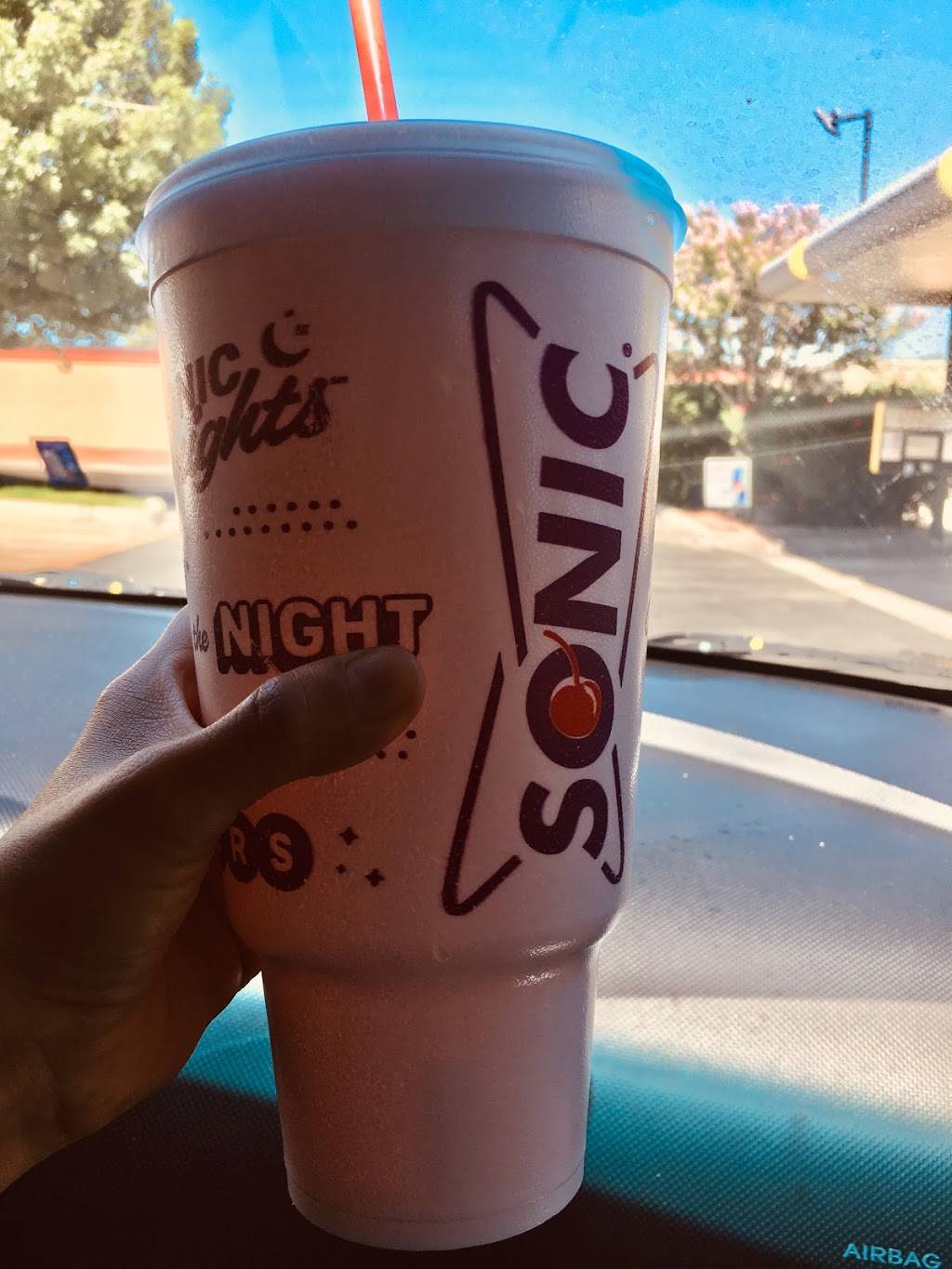 Sonic Drive-In | restaurant | 1210 N Solano Dr, Las Cruces, NM 88001, USA | 5755234220 OR +1 575-523-4220