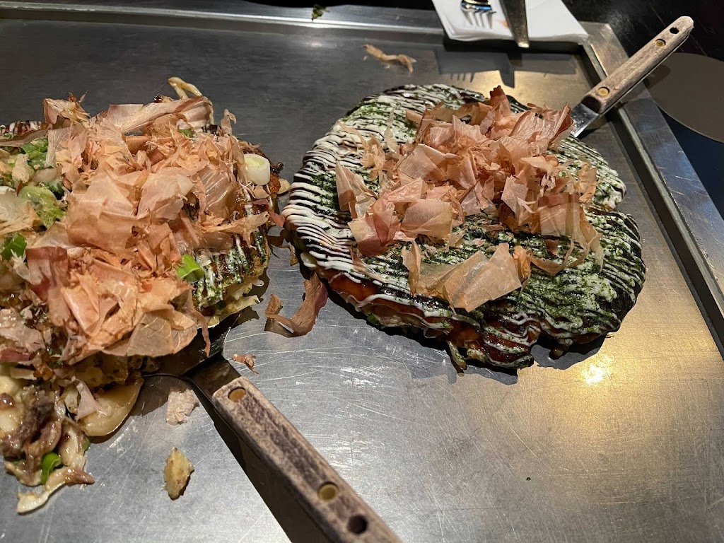 Gaijin | restaurant | 950 W Lake St, Chicago, IL 60607, USA | 3122651348 OR +1 312-265-1348