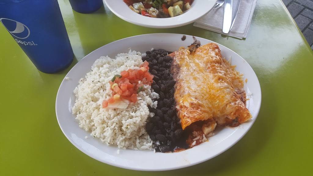 Wahoos Fish Taco | restaurant | 26741 Aliso Creek Rd B, Aliso Viejo, CA 92656, USA | 9493899399 OR +1 949-389-9399