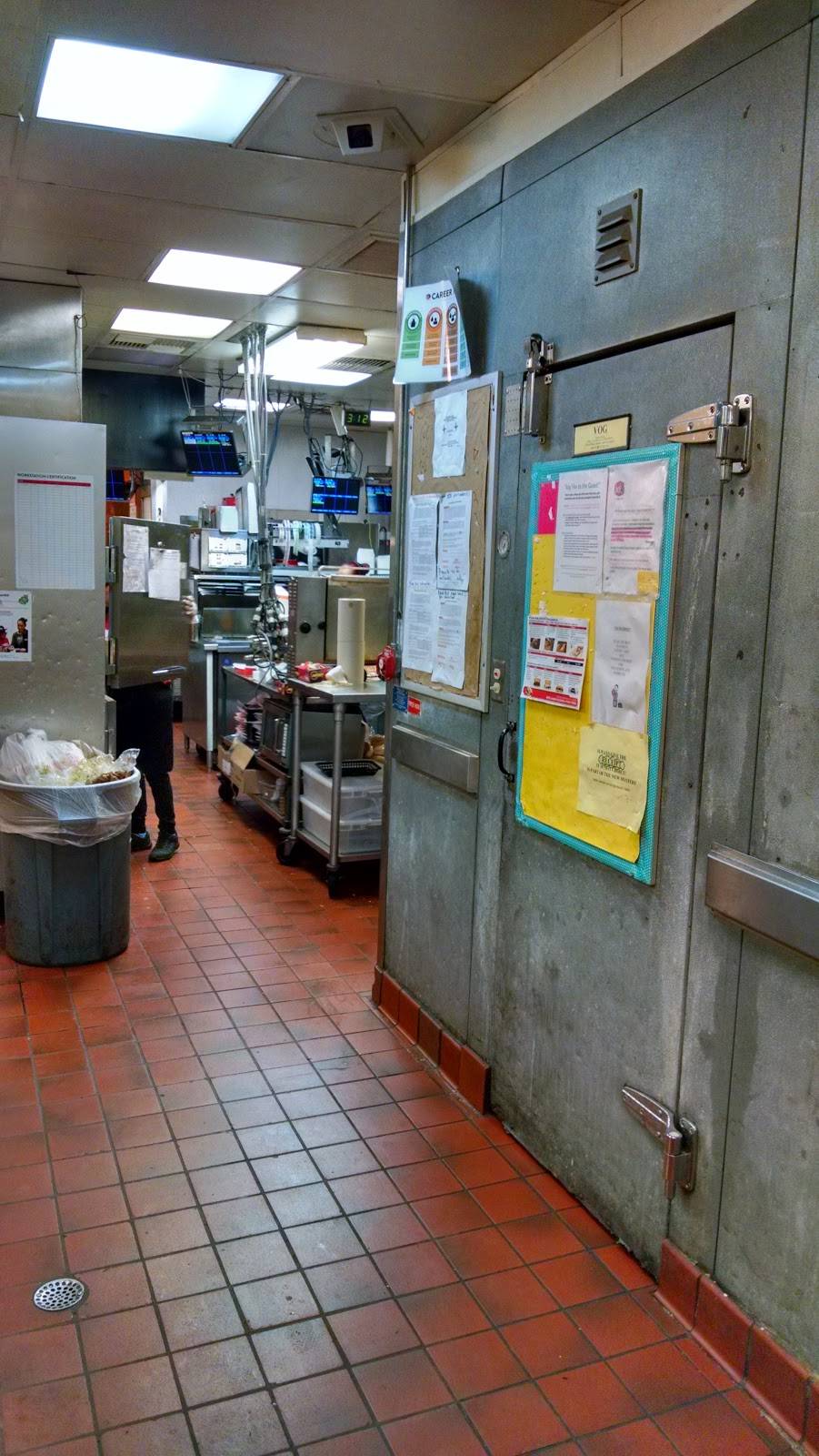 Jack in the Box | restaurant | 1085 S Green Valley Rd, Watsonville, CA 95076, USA | 8317243993 OR +1 831-724-3993