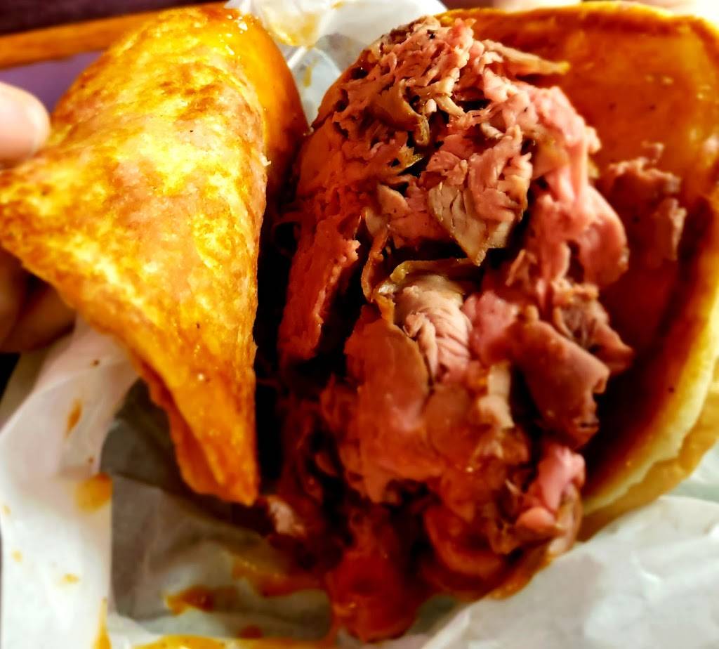 Bill & Bobs Roast Beef | restaurant | 2 Central St, Peabody, MA 01960, USA | 9785319605 OR +1 978-531-9605