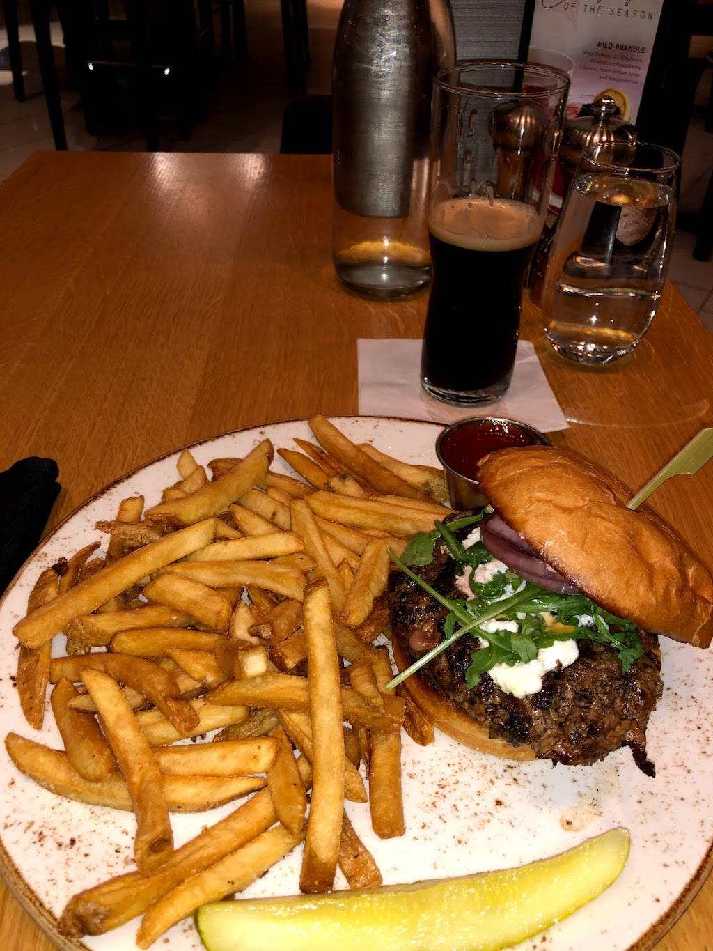 Root25 Taphouse & Kitchen | restaurant | 7800 E Tufts Ave, Denver, CO 80237, USA | 3037791234 OR +1 303-779-1234