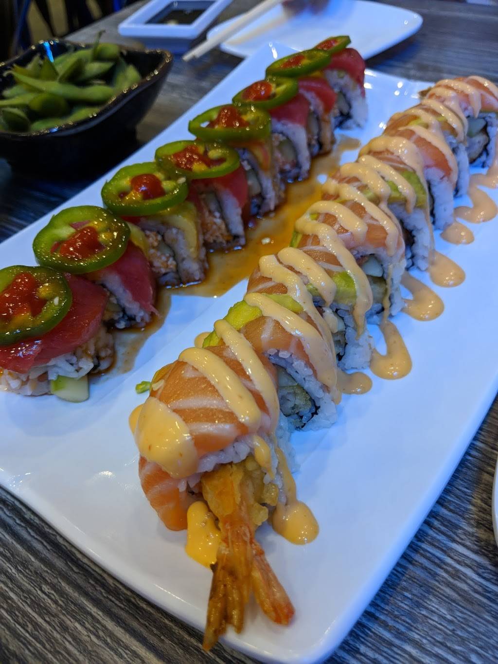 Rollin Sushi Café | restaurant | 140 W Center Street Promenade, Anaheim, CA 92805, USA | 6572309060 OR +1 657-230-9060