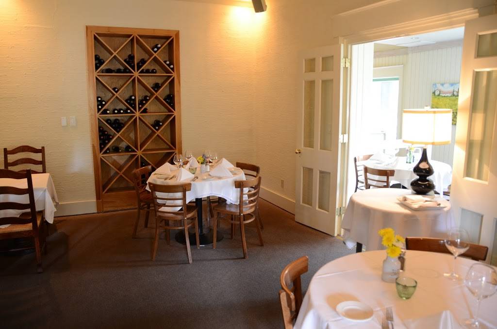 211 Clover Lane | restaurant | 211 Clover Ln C, Louisville, KY 40207, USA | 5028969570 OR +1 502-896-9570