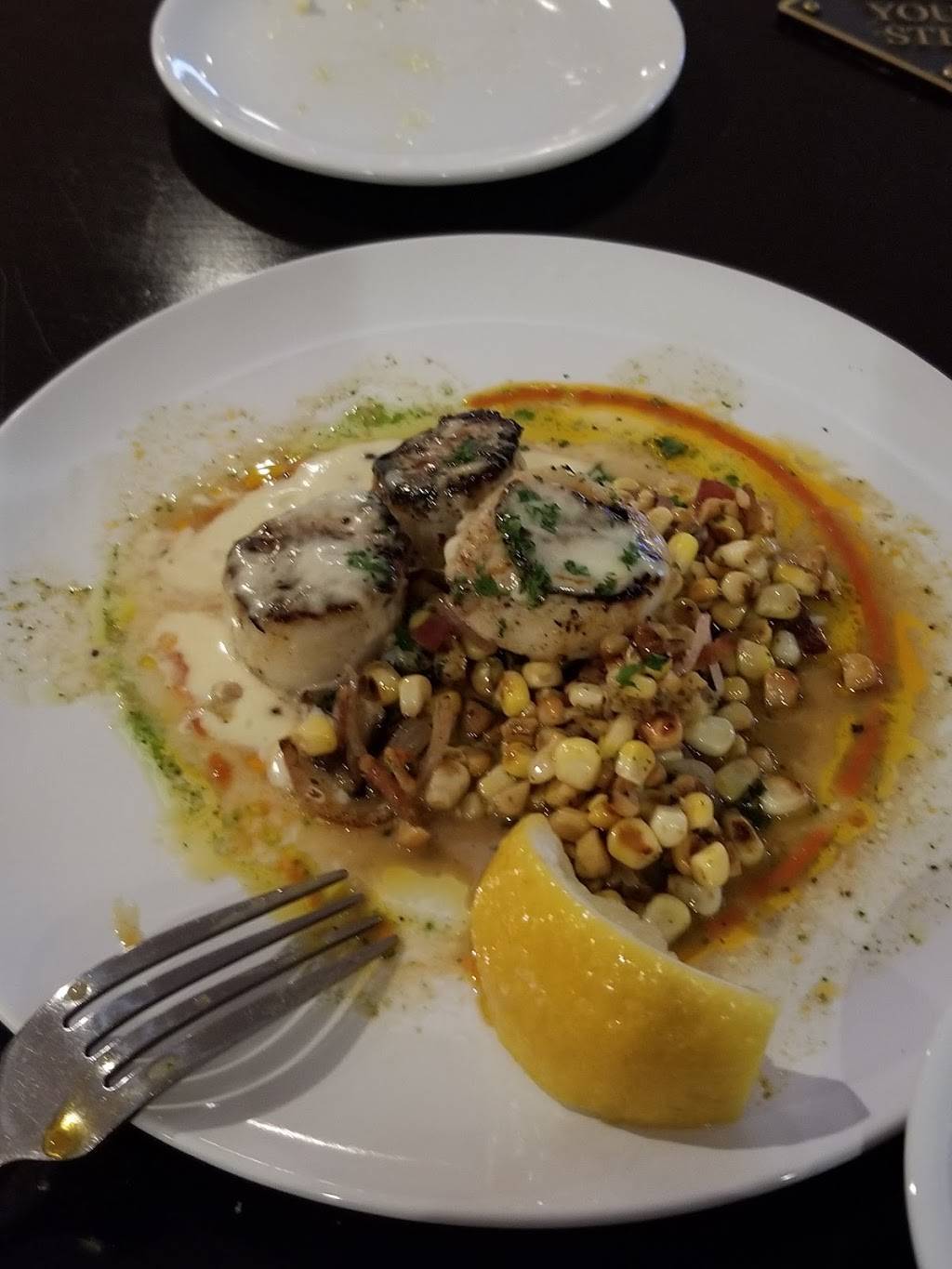 Olivers Harbor Restaurant & Bar | restaurant | 64 Main St, Gloucester, MA 01930, USA | 9785597638 OR +1 978-559-7638