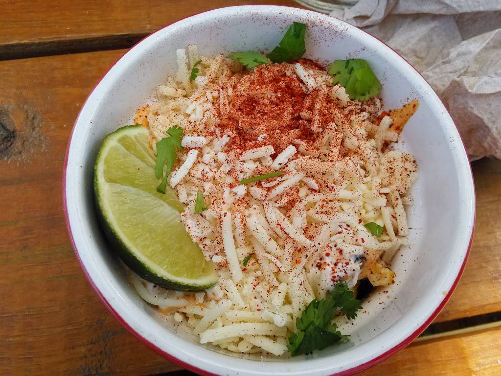 Taco Heads | restaurant | 1812 Montgomery St, Fort Worth, TX 76107, USA | 8176159899 OR +1 817-615-9899