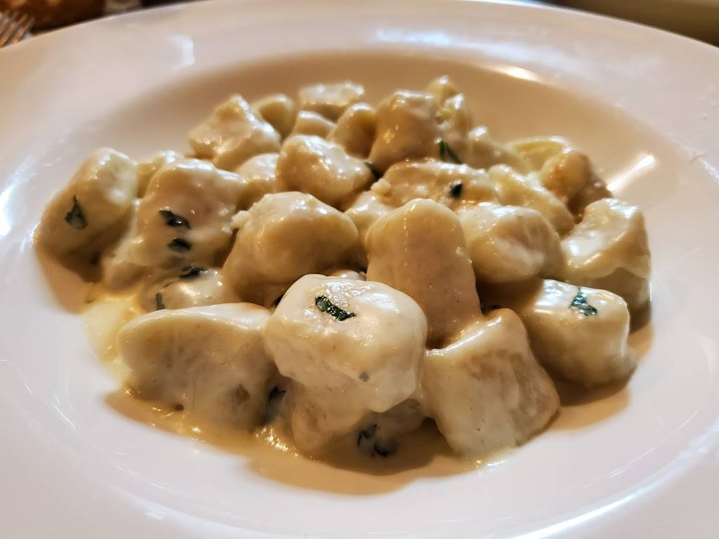 Angelinas | restaurant | 743 S 8th St, Philadelphia, PA 19147, USA | 2159221349 OR +1 215-922-1349