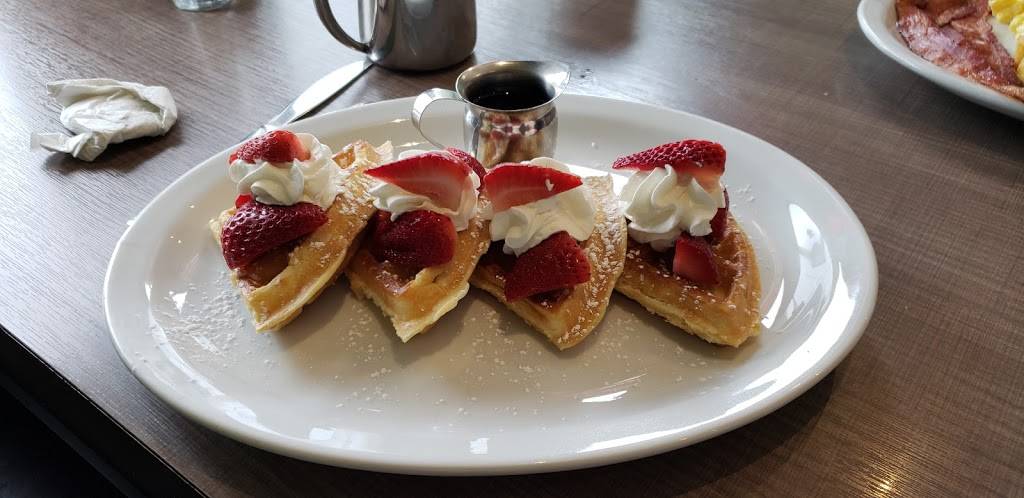 Fruitland Breakfast | restaurant | 621 Barton Street, in the Fruitland Crossings Plaza, Stoney Creek, ON L8E 5R8, Canada | 9056436400 OR +1 905-643-6400