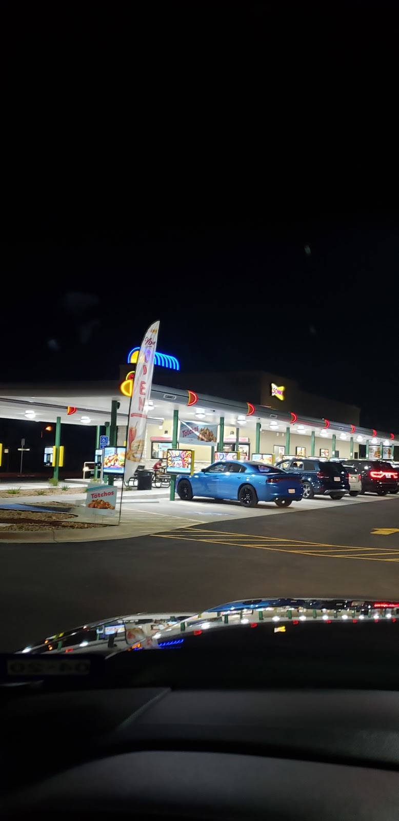 Sonic Drive-In | restaurant | 14510 Pebble Hills Blvd, El Paso, TX 79938, USA | 9158575679 OR +1 915-857-5679