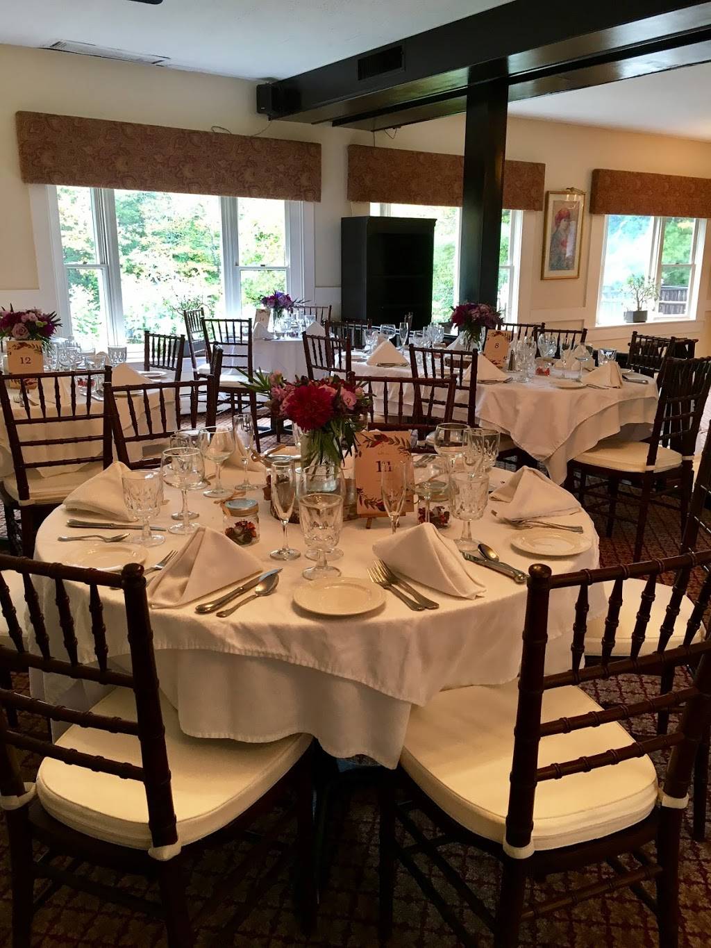 Clay Hill Farm | restaurant | 220 Clay Hill Rd, Cape Neddick, ME 03902, USA | 2073612272 OR +1 207-361-2272