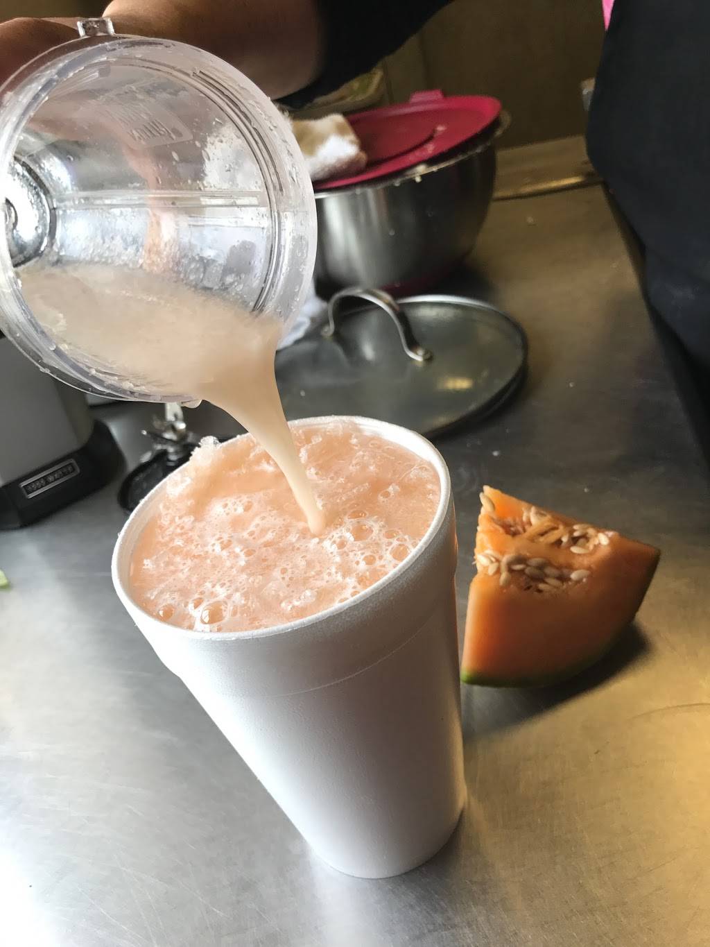 Super Tortas Y Refresqueria | restaurant | 507 S Danville St, Willis, TX 77378, USA | 9367018369 OR +1 936-701-8369