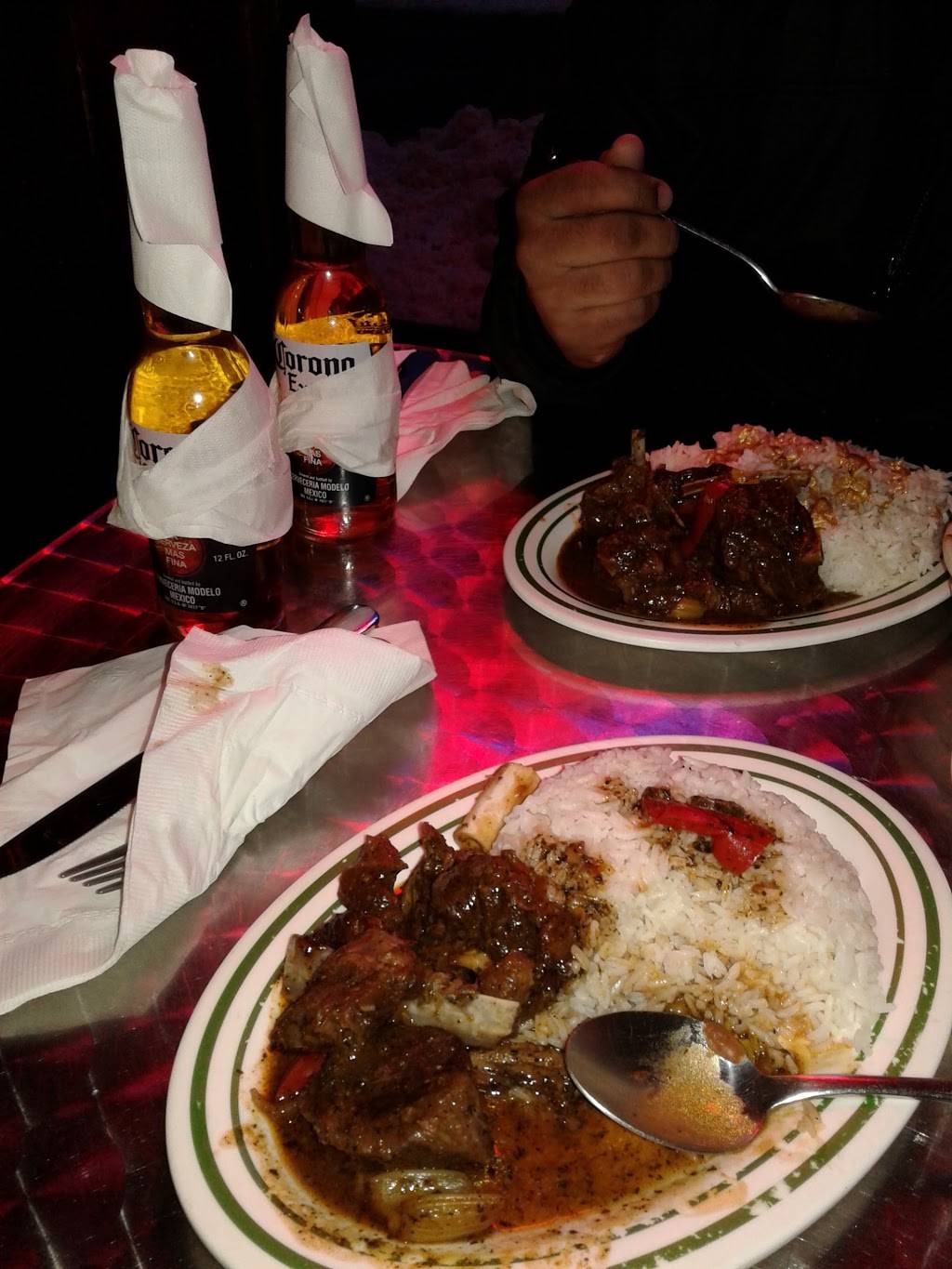 Larimar | restaurant | 213 E 170th St, Bronx, NY 10456, USA | 7184508109 OR +1 718-450-8109