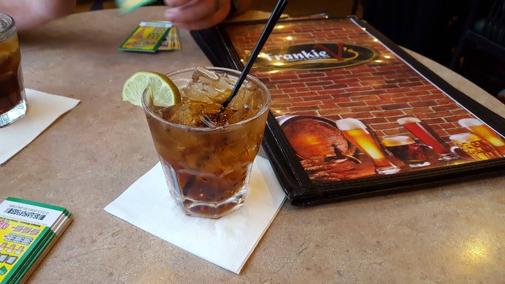 Frankie Vs Pizzeria | restaurant | 1420 28th St SW, Wyoming, MI 49509, USA | 6165328998 OR +1 616-532-8998