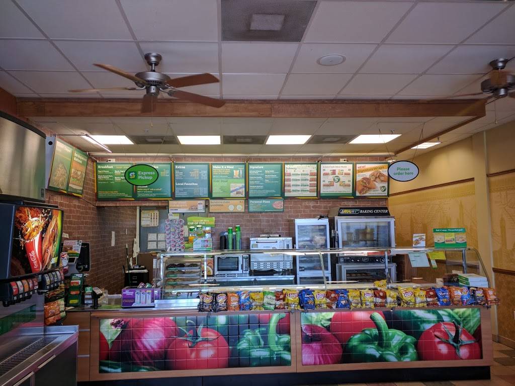 Subway | restaurant | 18990 S Tamiami Trail, Fort Myers, FL 33908, USA | 2394817415 OR +1 239-481-7415