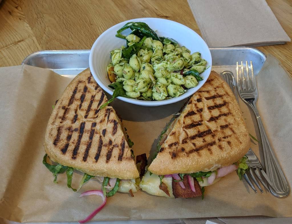 Mendocino Farms | meal takeaway | 11911 San Vicente Blvd, Los Angeles, CA 90049, USA | 4243416200 OR +1 424-341-6200