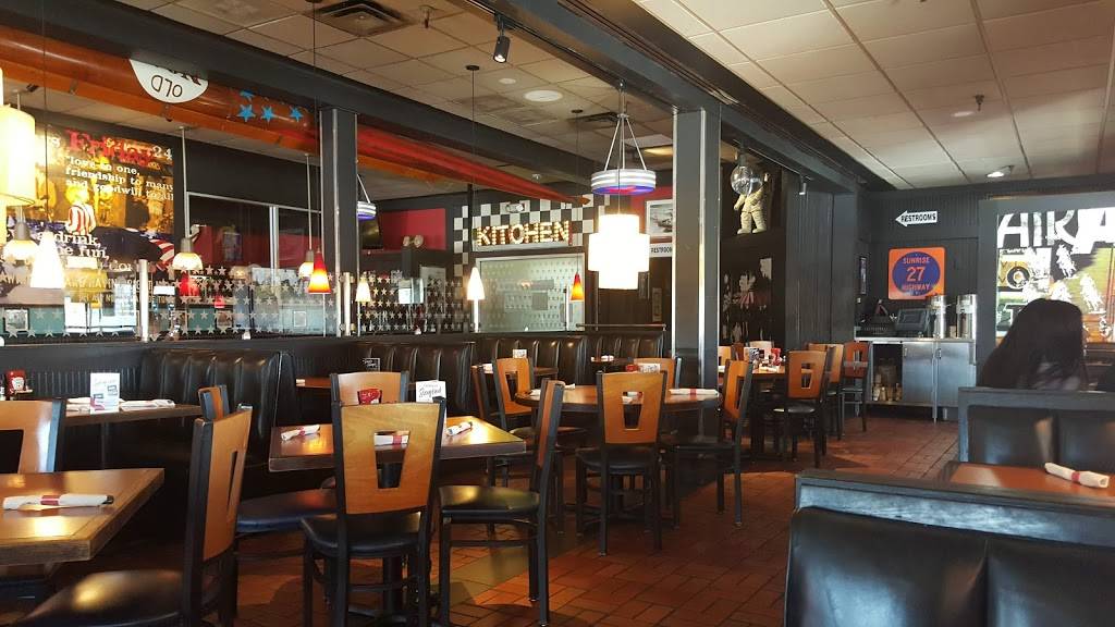 TGI Fridays | restaurant | 3700 Towne Crossing Blvd, Mesquite, TX 75150, USA | 9726868485 OR +1 972-686-8485