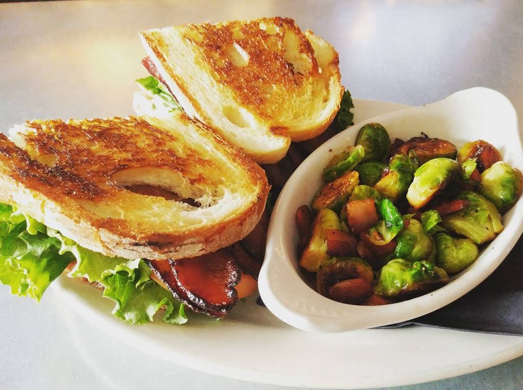 The Grist Bar and Table | restaurant | 103 S Main St, Lake Mills, WI 53551, USA | 9209452122 OR +1 920-945-2122