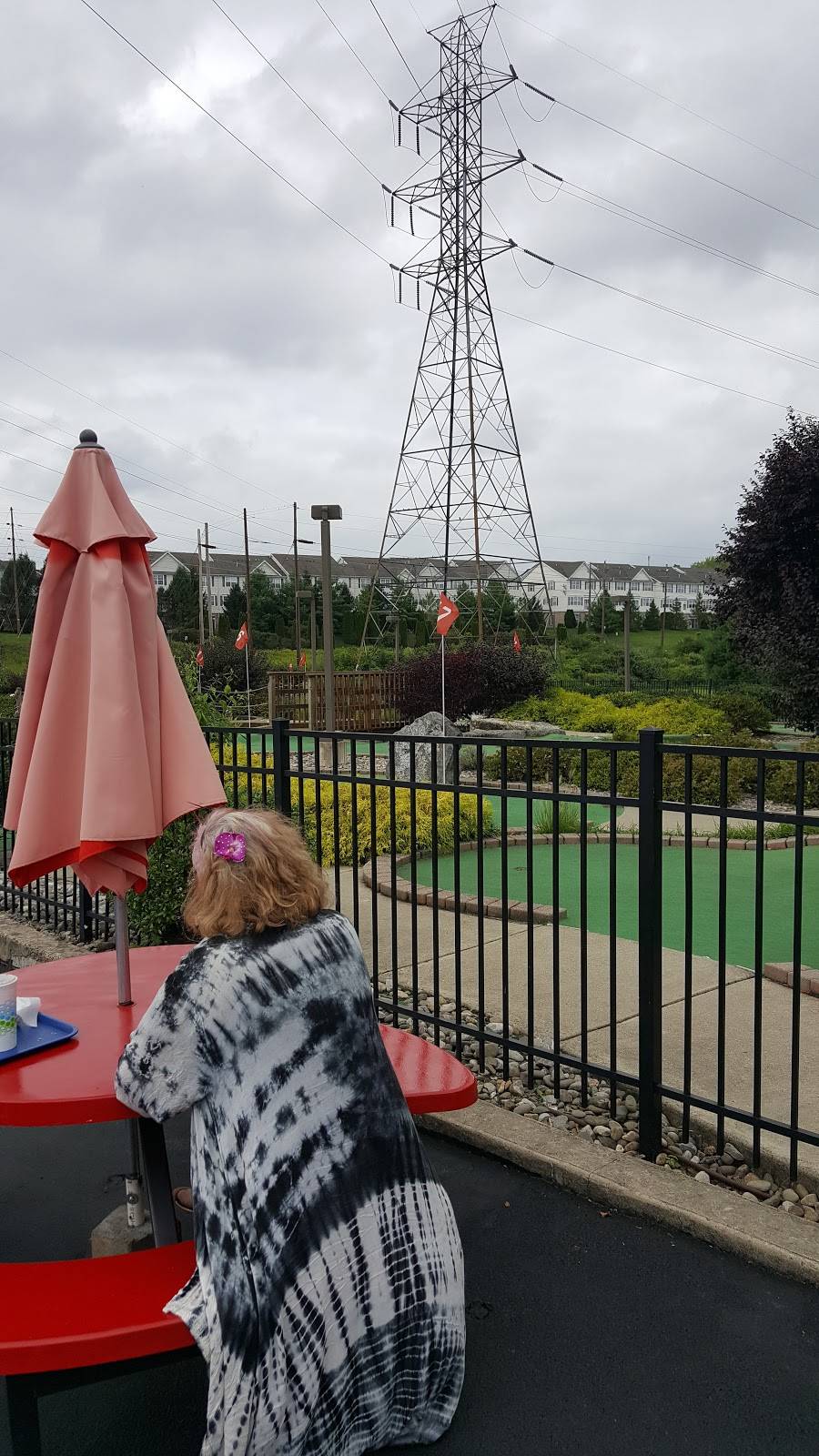 Castlegate Restaurant & Mini Golf | restaurant | 67 NJ-57, Phillipsburg, NJ 08865, USA | 9088595559 OR +1 908-859-5559