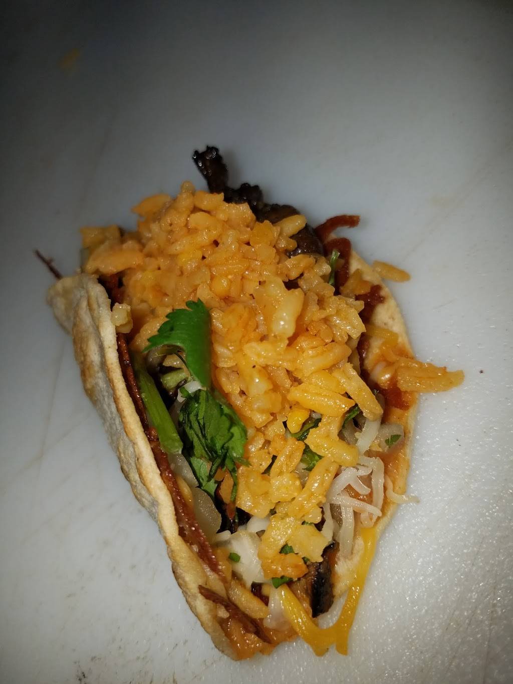 Yelos Tacos | restaurant | 1411 Rimpau Ave #101, Corona, CA 92879, USA | 6196347920 OR +1 619-634-7920