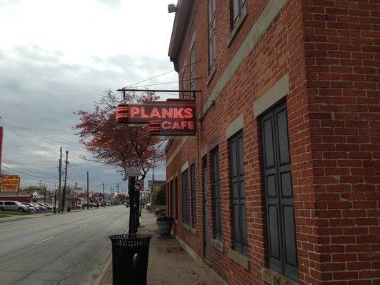 Planks Cafe & Pizzeria | restaurant | 743 Parsons Ave, Columbus, OH 43206, USA | 6144457221 OR +1 614-445-7221