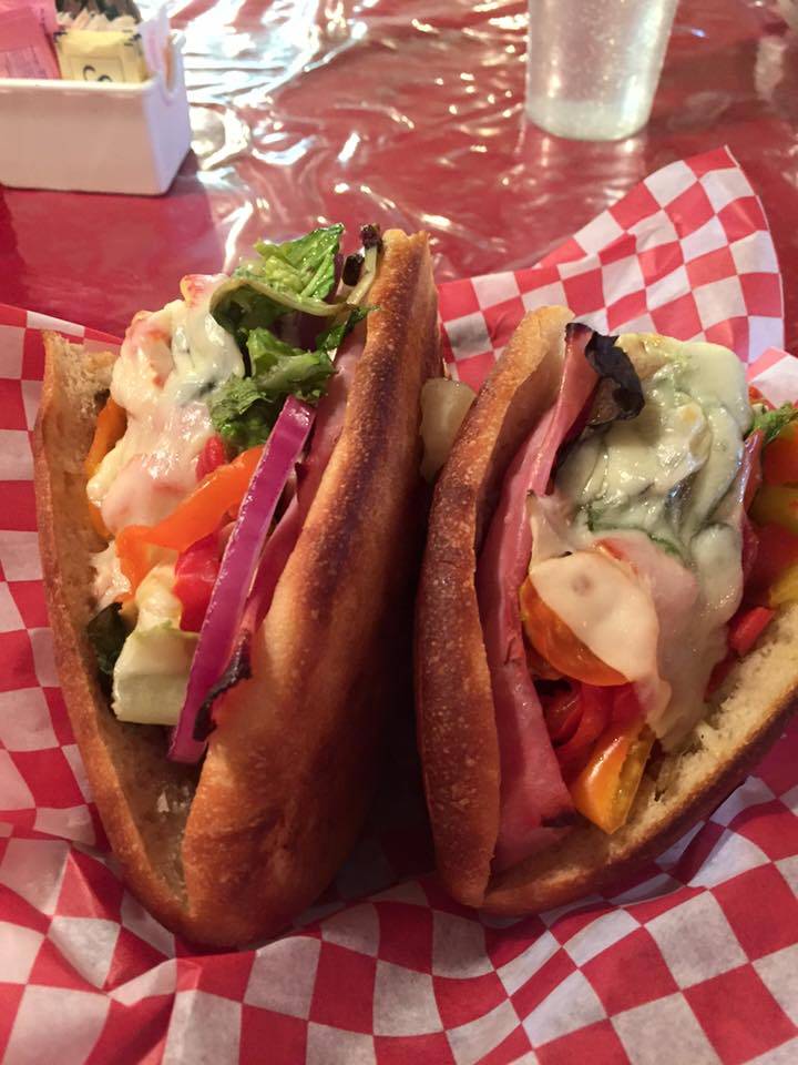 Touch of Italy | restaurant | 80 W Market St, Hallam, PA 17406, USA | 7176001811 OR +1 717-600-1811