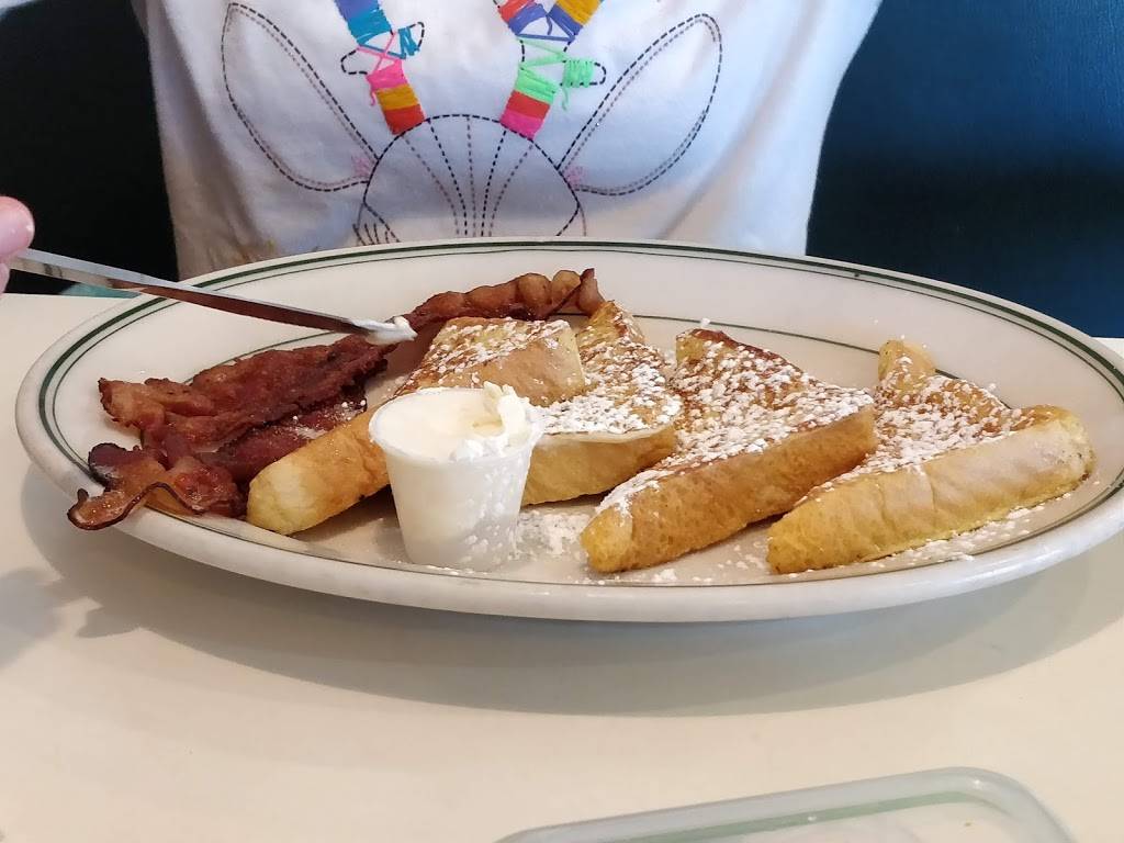 Russs | restaurant | 5 Rimmon Ave, Springfield, MA 01107, USA | 4137369754 OR +1 413-736-9754