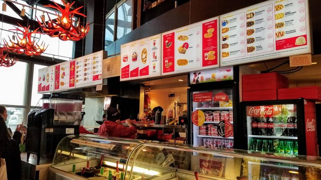 BeaverTails | restaurant | 145 Queens Quay W, Toronto, ON M5J 2H4, Canada | 4163608245 OR +1 416-360-8245