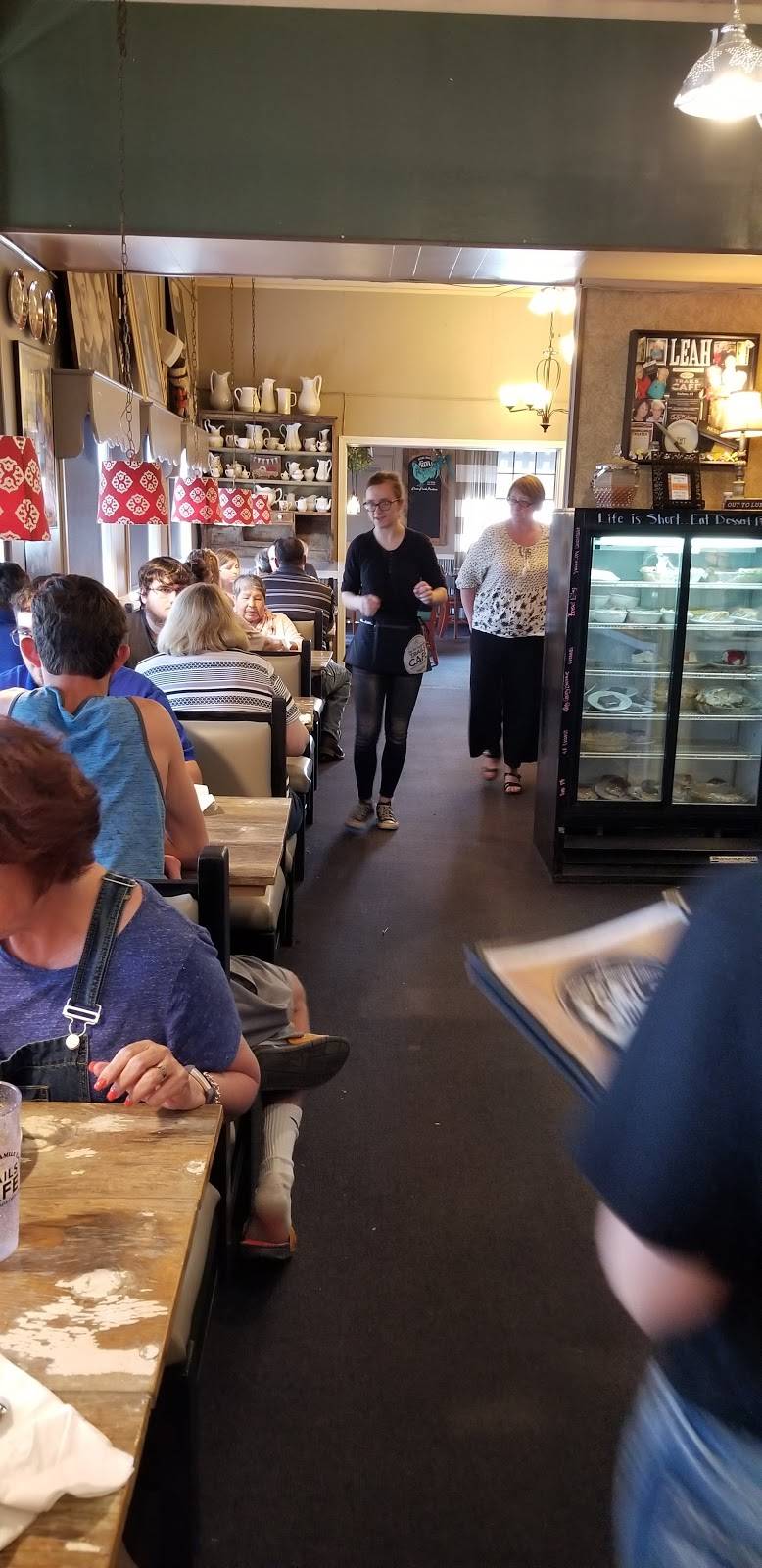 JSI | restaurant | 601 Arizona Ave, Holton, KS 66436, USA | 7853644809 OR +1 785-364-4809