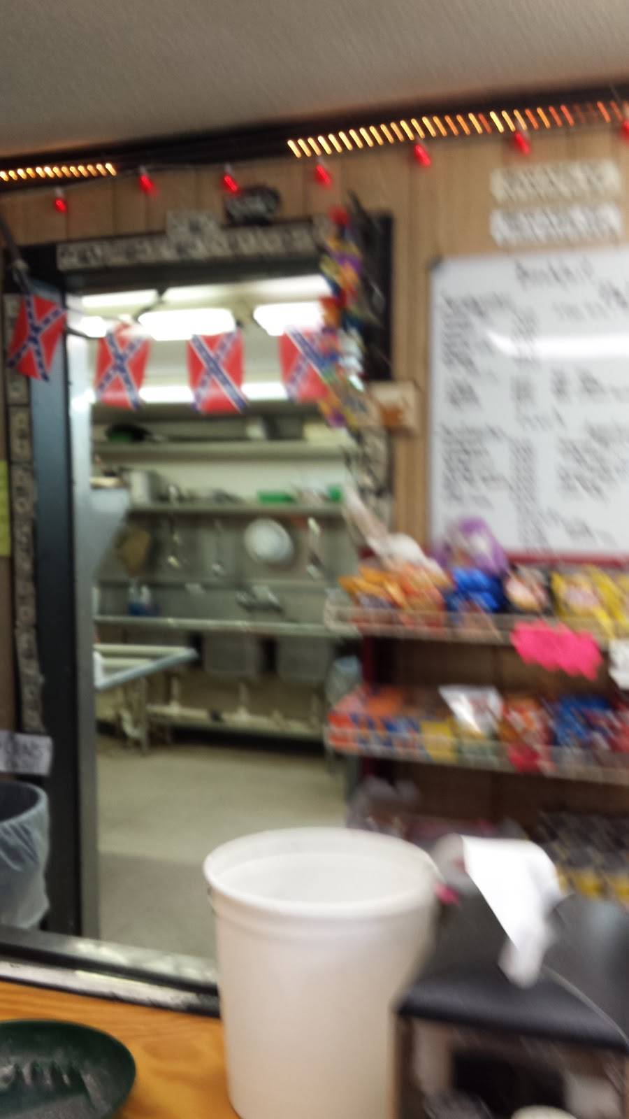 Kellys | restaurant | 1402 N Wall St, Benson, NC 27504, USA | 9197011344 OR +1 919-701-1344