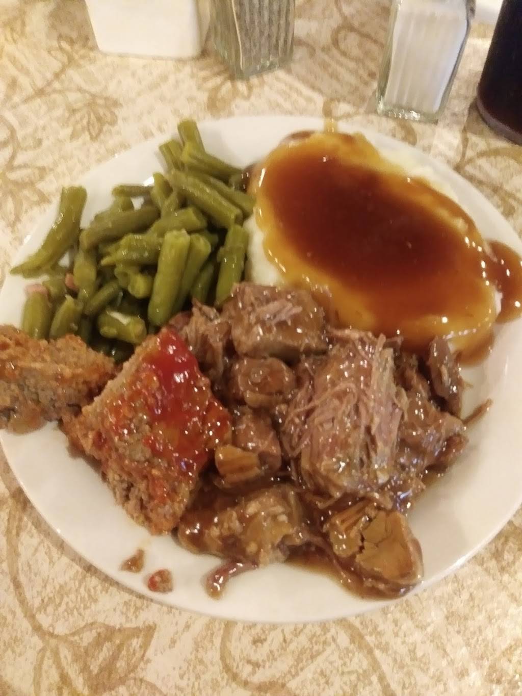 Gasthof Amish Village | bakery | 6747 E Gasthof Village Rd, Montgomery, IN 47558, USA | 8124862600 OR +1 812-486-2600