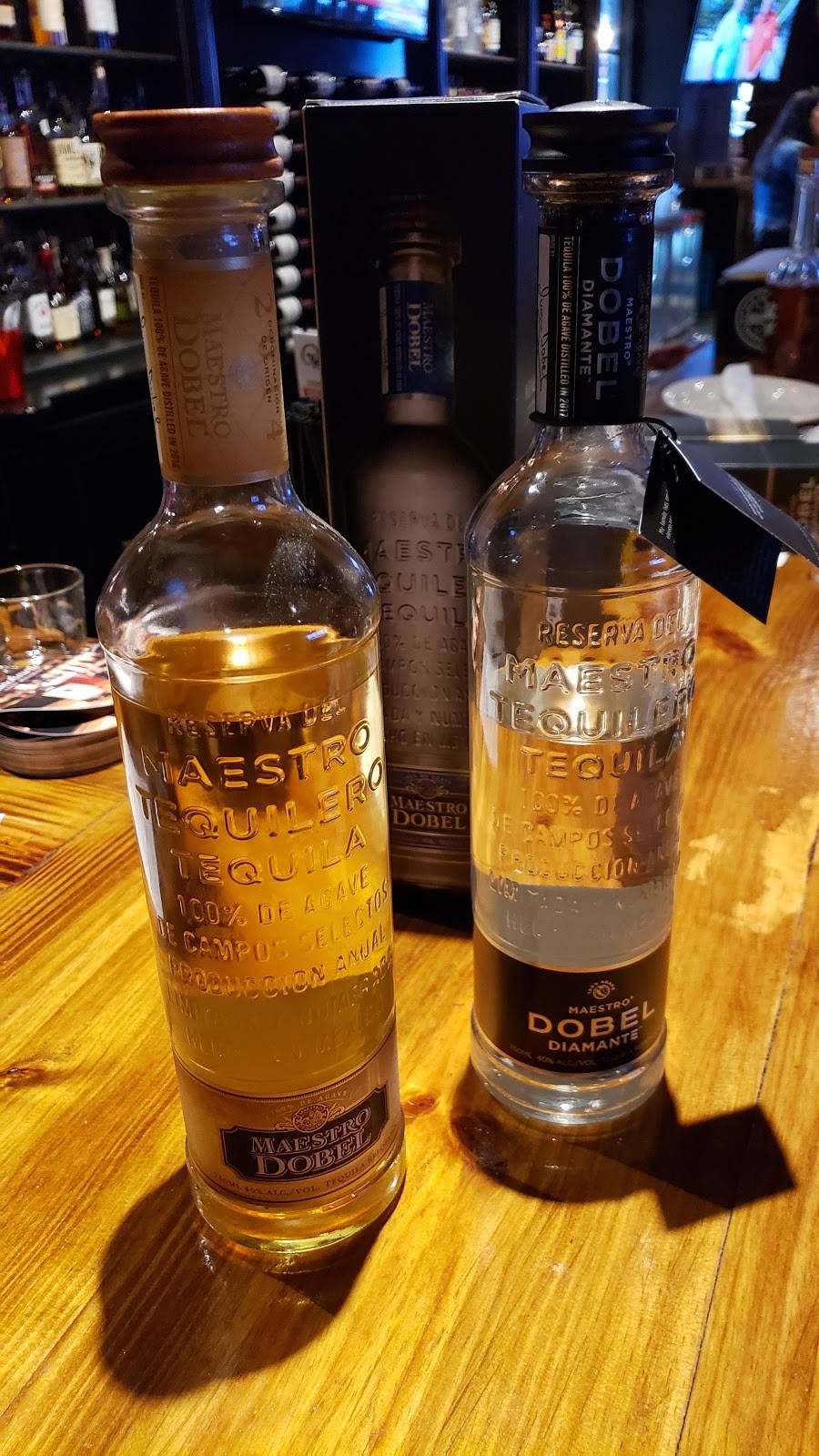 Redfields Tavern | restaurant | 2213 Butler St, Dallas, TX 75235, USA | 2144772100 OR +1 214-477-2100