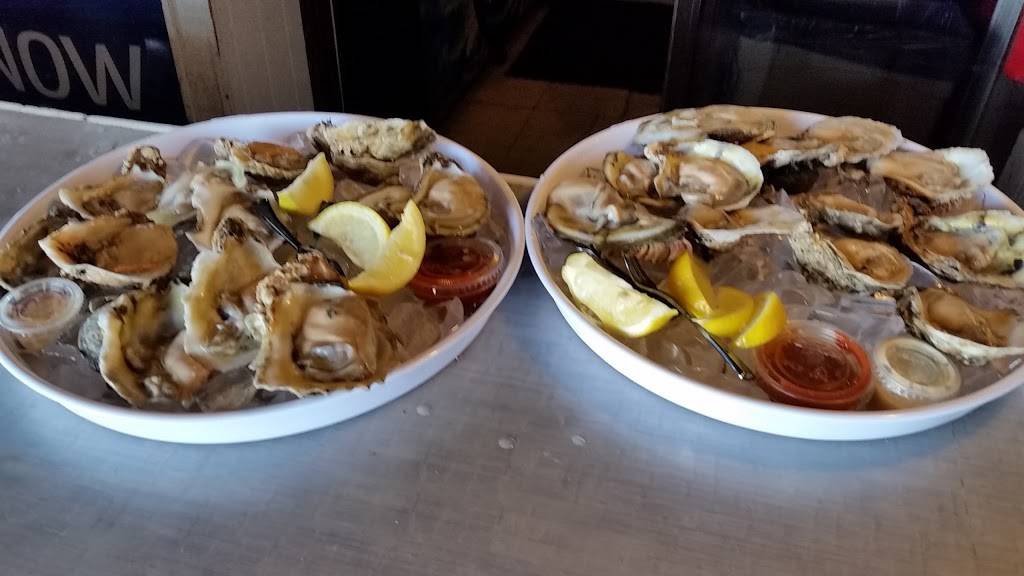 Old Man Franks | restaurant | 1005 Lake Howard Dr SW, Winter Haven, FL 33880, USA | 8632949179 OR +1 863-294-9179