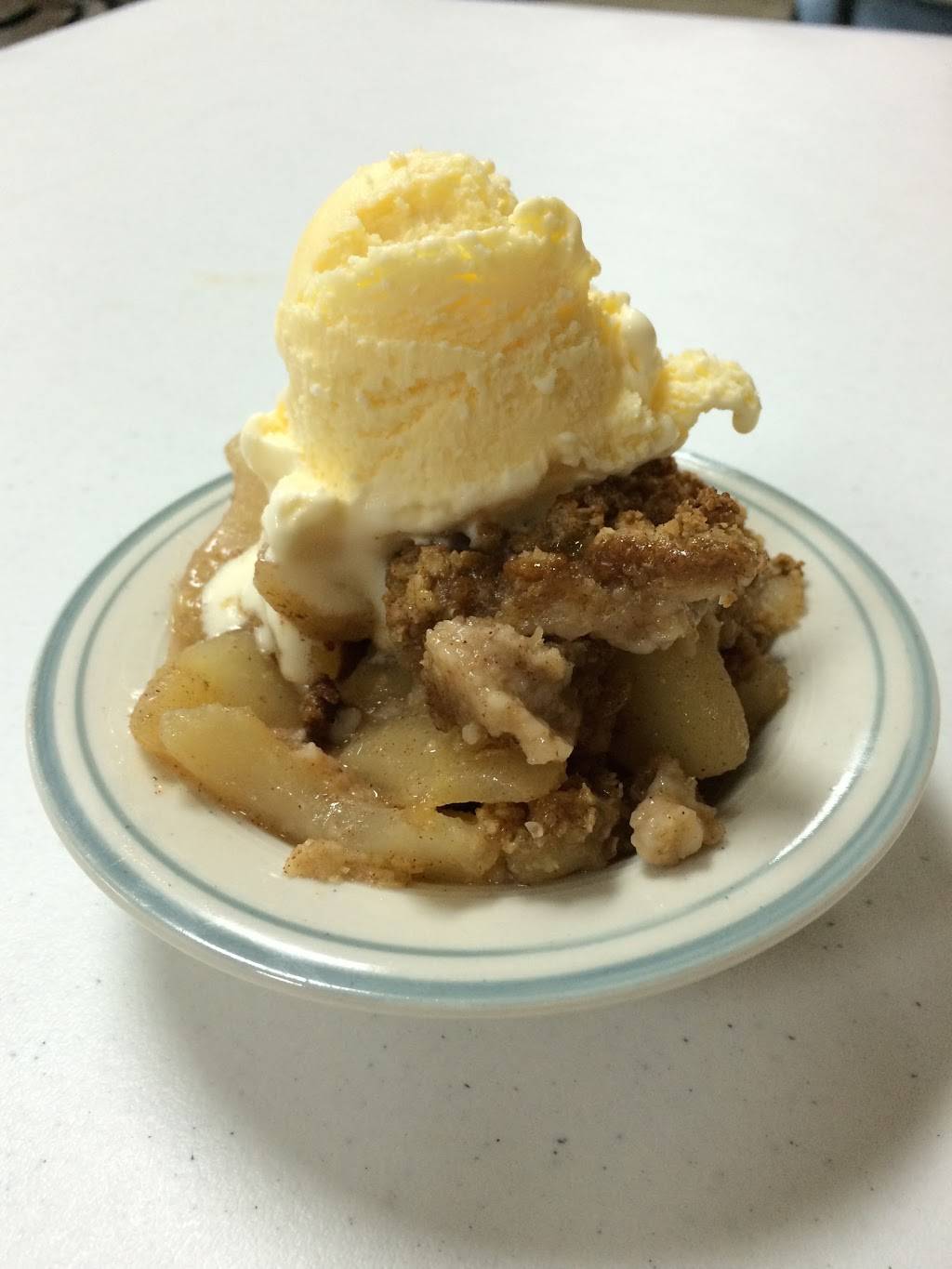 P & J Family Restaurant LLC | restaurant | 100 Locust St, De Kalb, MO 64440, USA | 8166853080 OR +1 816-685-3080