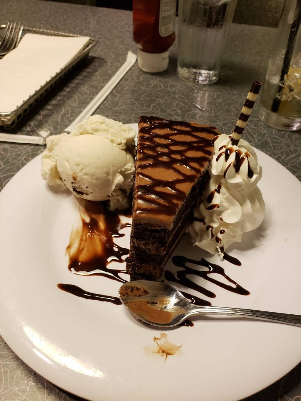 50s Prime Time Café | cafe | 351 South Studio Drive, Kissimmee, FL 32836, USA | 4079393463 OR +1 407-939-3463