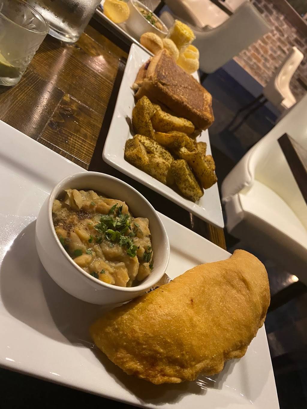 Diya Indian Kitchen | restaurant | 1766 Bay Rd, Miami Beach, FL 33139, USA | 3057638948 OR +1 305-763-8948