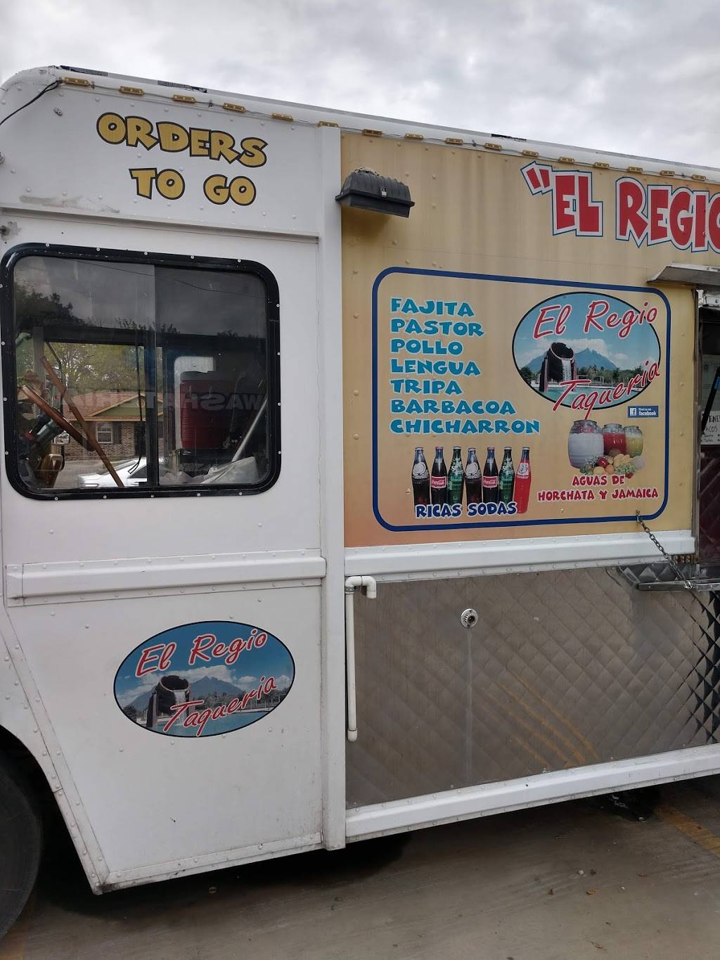"EL REGIO" TAQUERIA | restaurant | 5431 W Airport Blvd, Houston, TX 77035, USA | 7137211711 OR +1 713-721-1711