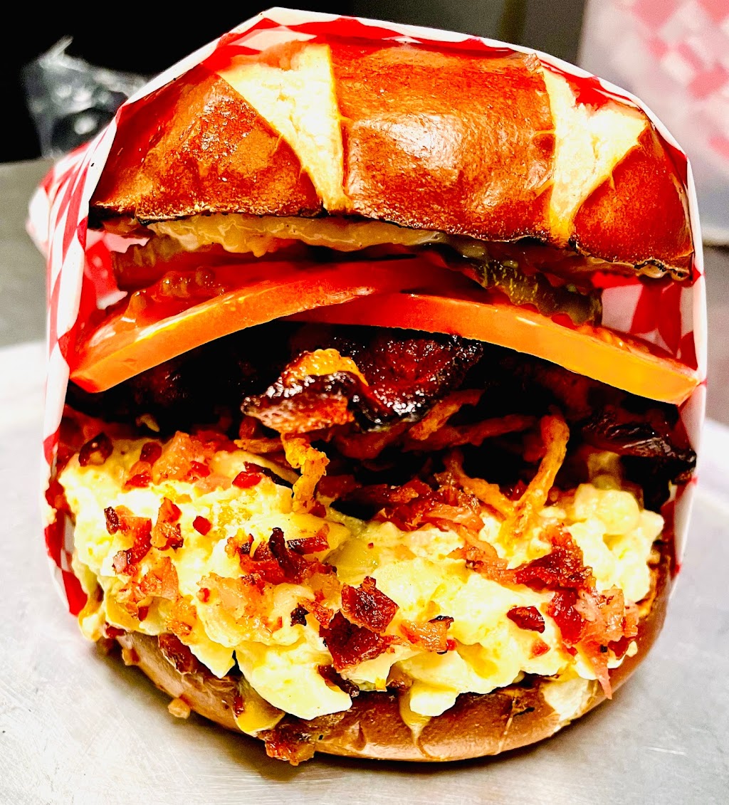 Burger Me! | restaurant | 3838 Lake Tahoe Blvd suite 100, South Lake Tahoe, CA 96150, USA | 5305456433 OR +1 530-545-6433