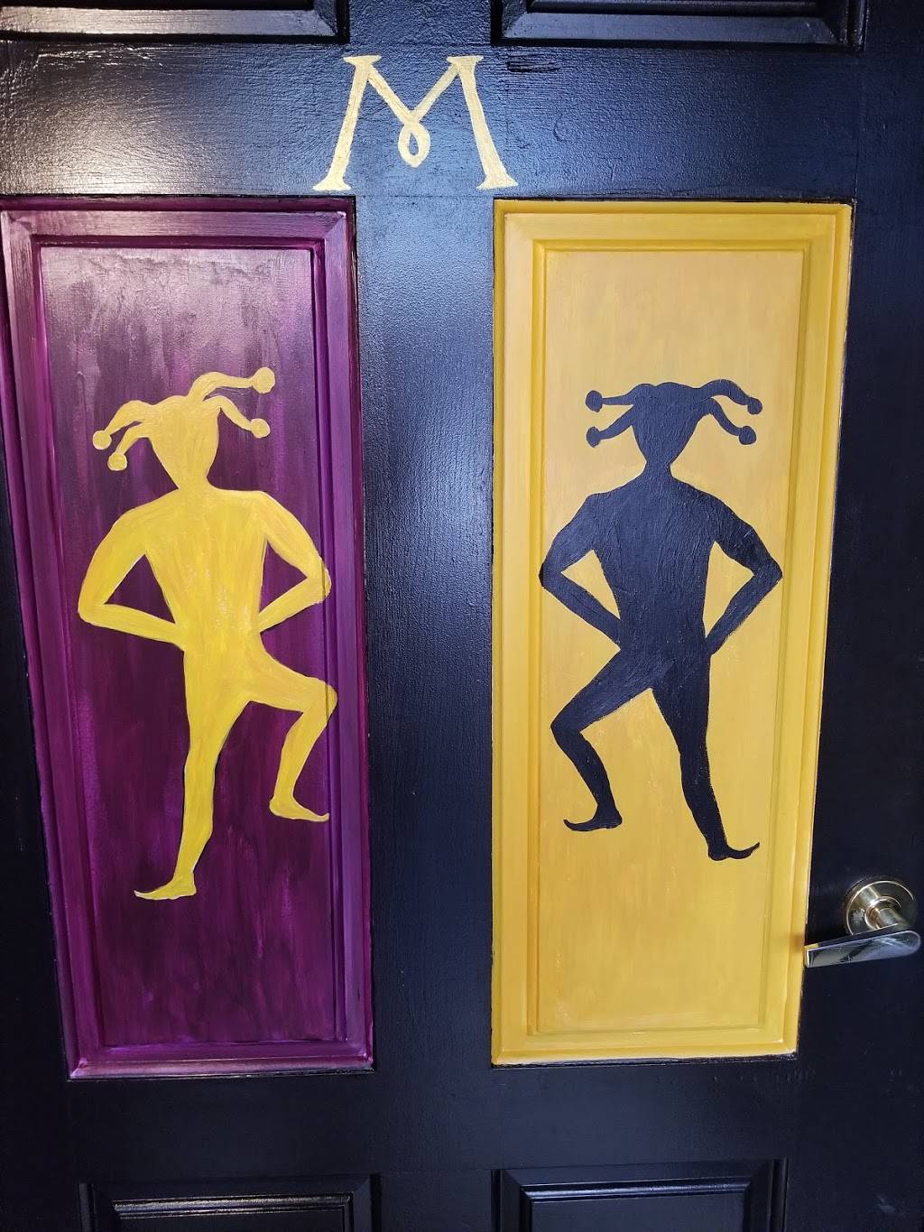 Jesters GastroPub | restaurant | 1107 Lorne Park Rd, Mississauga, ON L5H 3A1, Canada | 9052719915 OR +1 905-271-9915