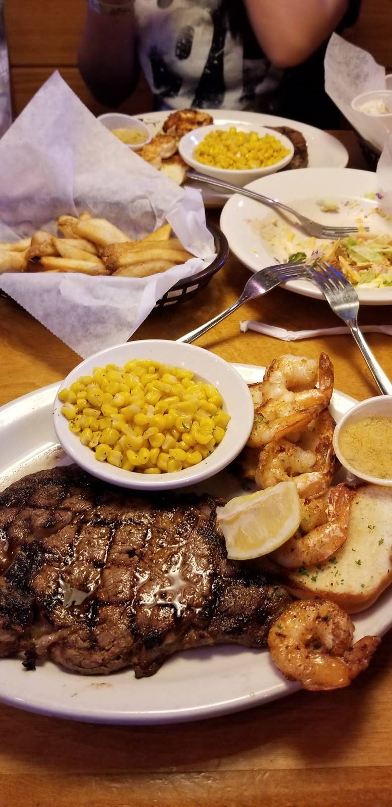 Texas Roadhouse | restaurant | 2230 Interstate 45 N, Conroe, TX 77301, USA | 9364944090 OR +1 936-494-4090