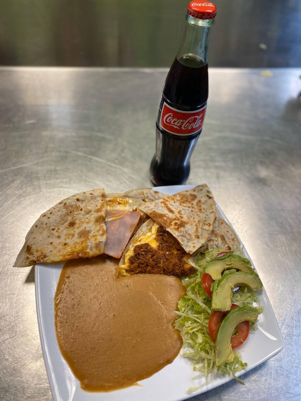 Babisuri Elotes Antojos y Mas | restaurant | 4170 N 35th Ave #7, Phoenix, AZ 85017, USA | 6026750686 OR +1 602-675-0686