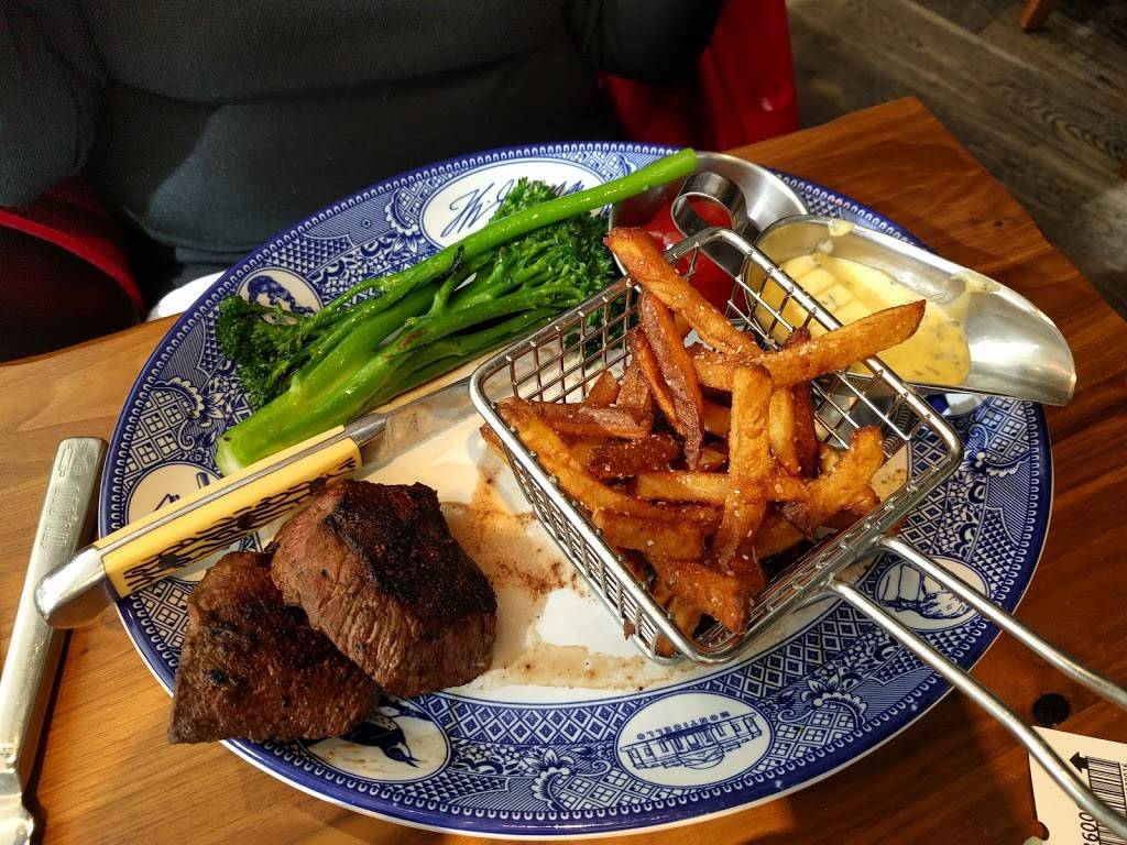 Founding Farmers Reston Station | restaurant | 1904 Reston Metro Plaza, Reston, VA 20190, USA | 7039887333 OR +1 703-988-7333