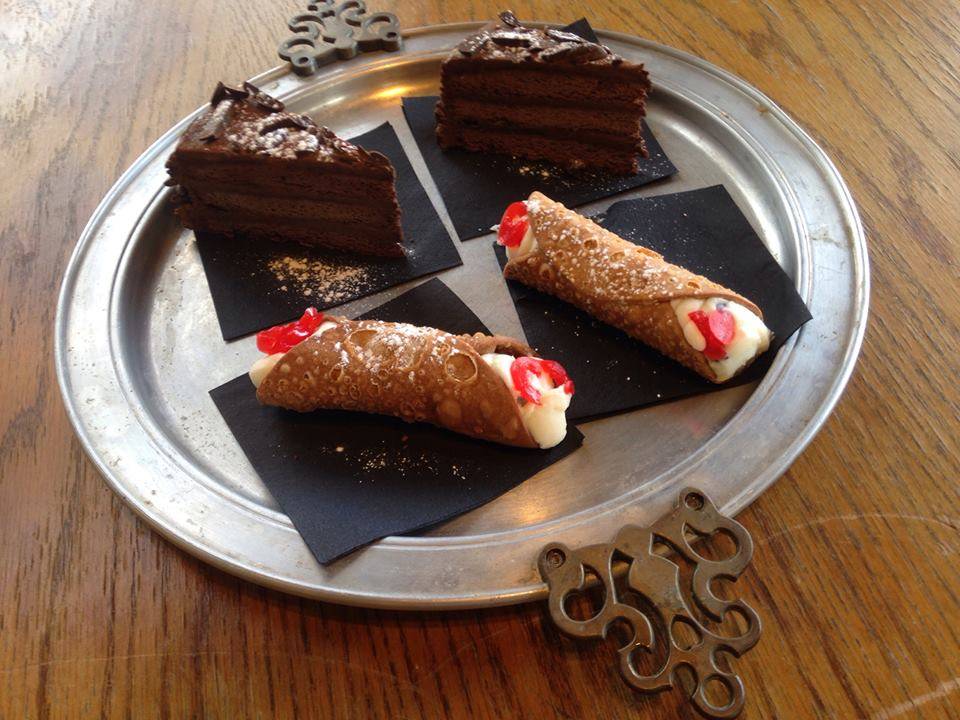 Villa Capri | restaurant | 51 W Court St, Doylestown, PA 18901, USA | 2153489656 OR +1 215-348-9656