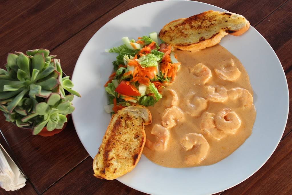 Sal & Pimienta | restaurant | y #107, Av Revolución, Mexicali &, El Refugio, 21440 Tecate, B.C., Mexico | 016651040537 OR +52 665 104 0537